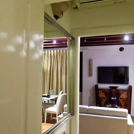 Residenza Cappello18 Апартаменты *